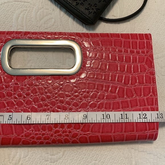 Pink Clutch - Picture 4 of 7